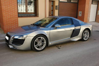 Illustration for article titled Man Builds Audi R8 Super Car Out Of A Mercury Cougar